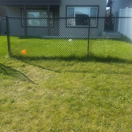 Two Bedroom Lower Suite Fort Saskatchewan Exterior photo